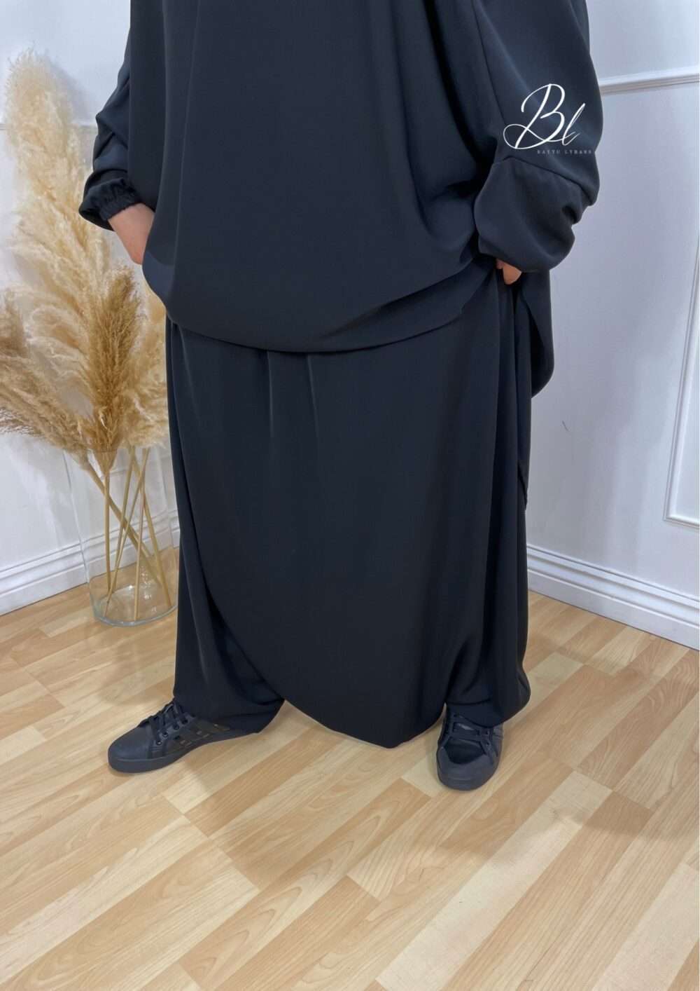 Soumaia Jilbab Black Medina Silk – Image 4