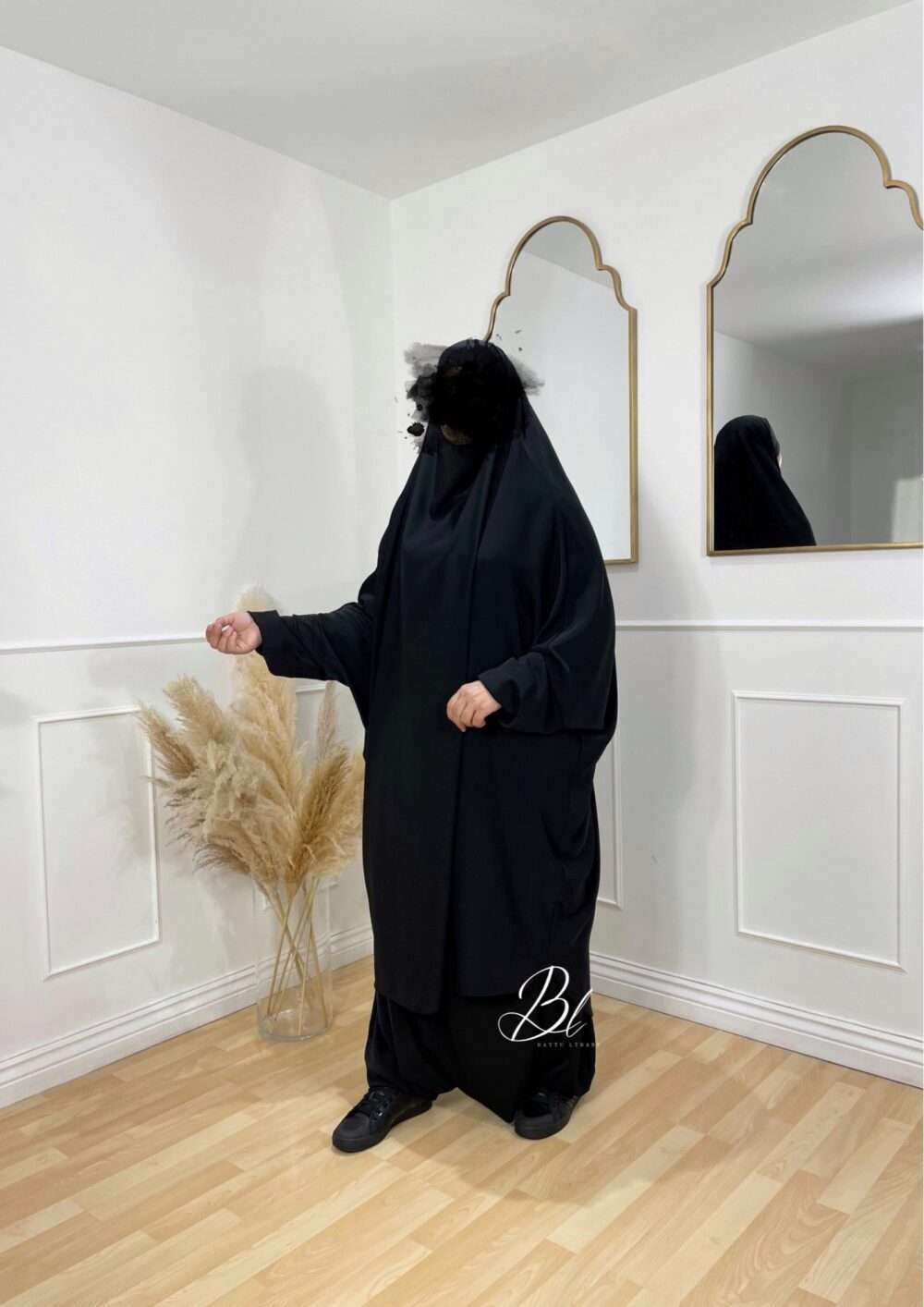 Soumaia Jilbab Black Medina Silk