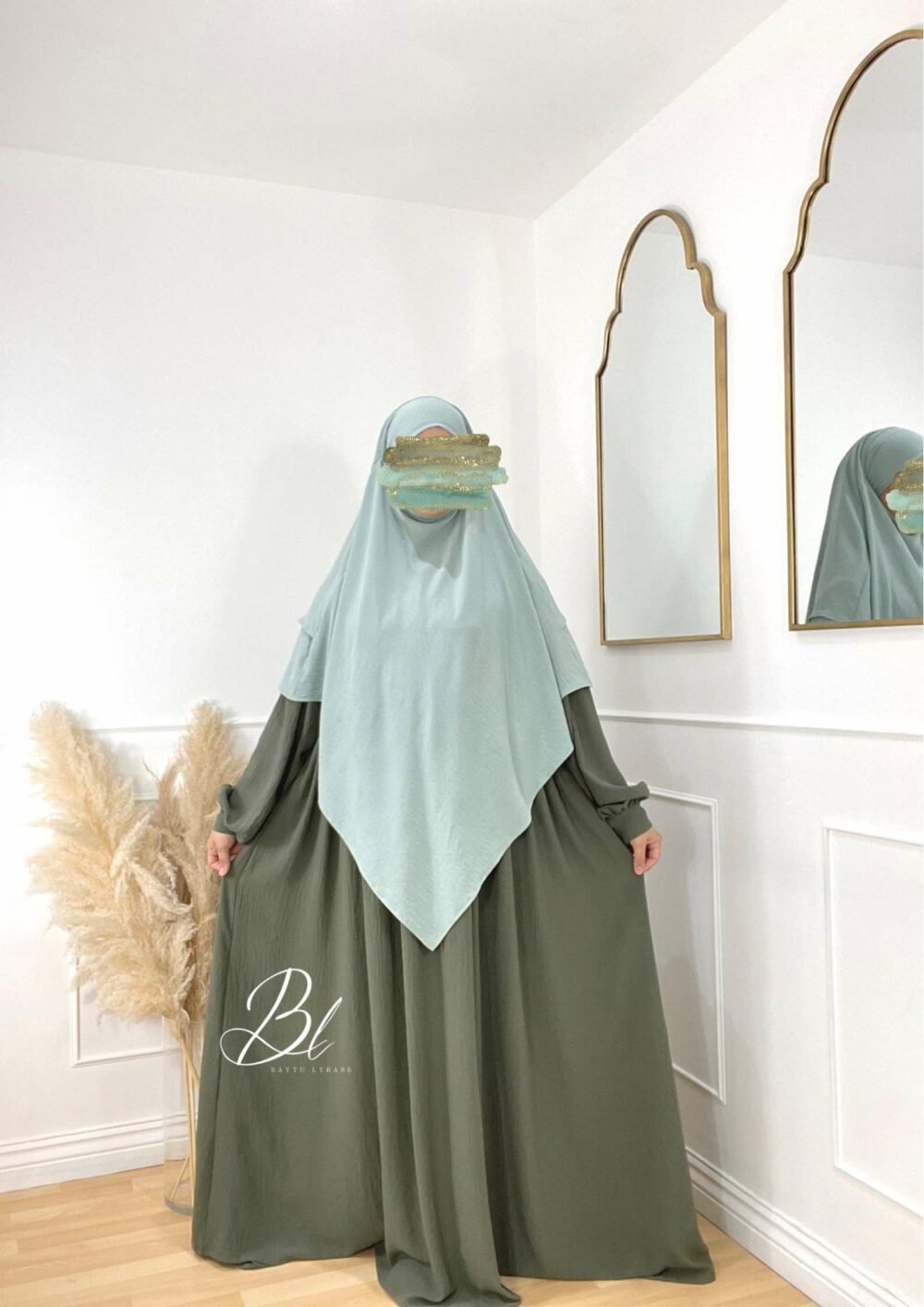 Maya abaya