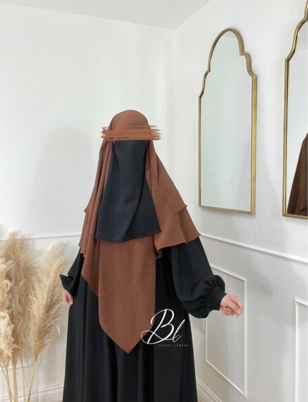 Half Niqab